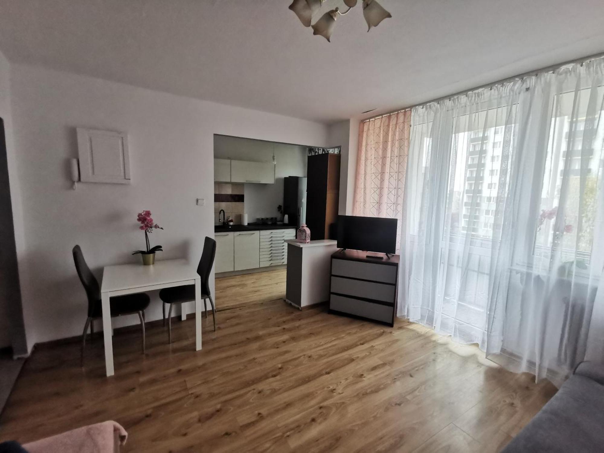 27 Kawalerka Apartment Czestochowa Bagian luar foto