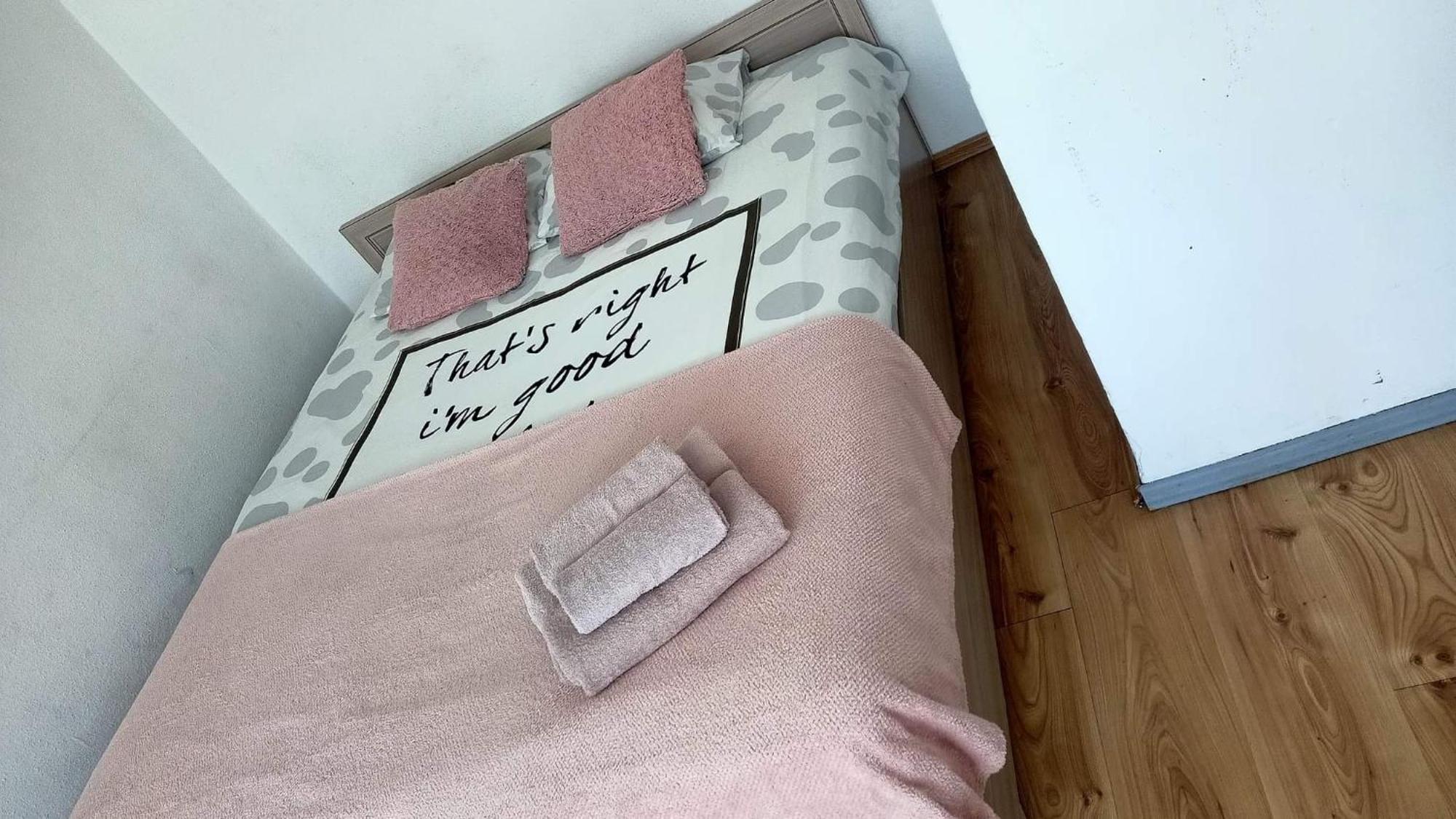 27 Kawalerka Apartment Czestochowa Bagian luar foto