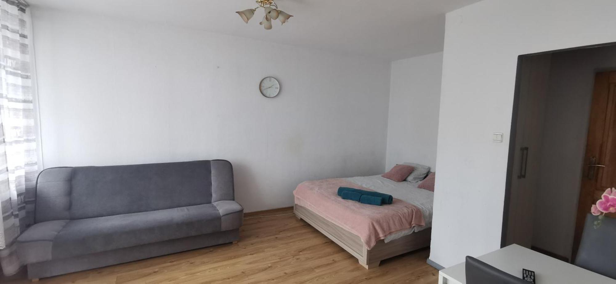 27 Kawalerka Apartment Czestochowa Bagian luar foto